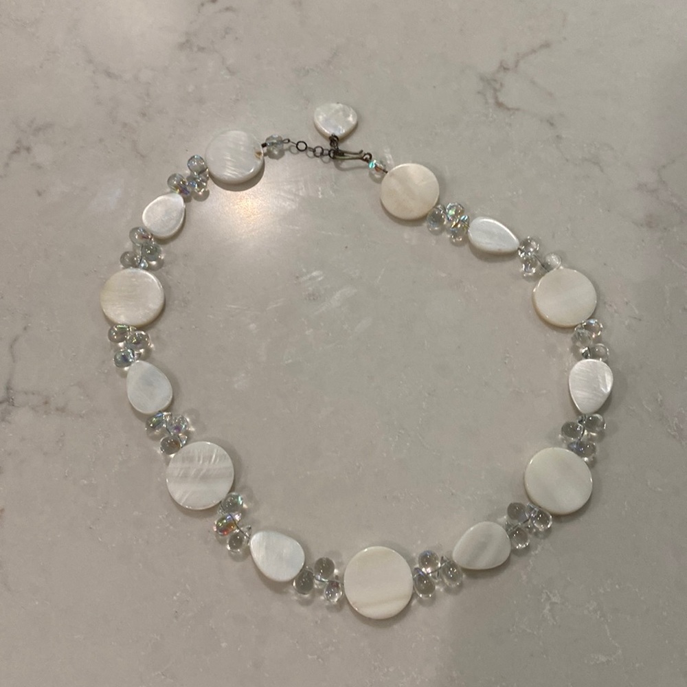 Boutique necklace iridescent and clear stones